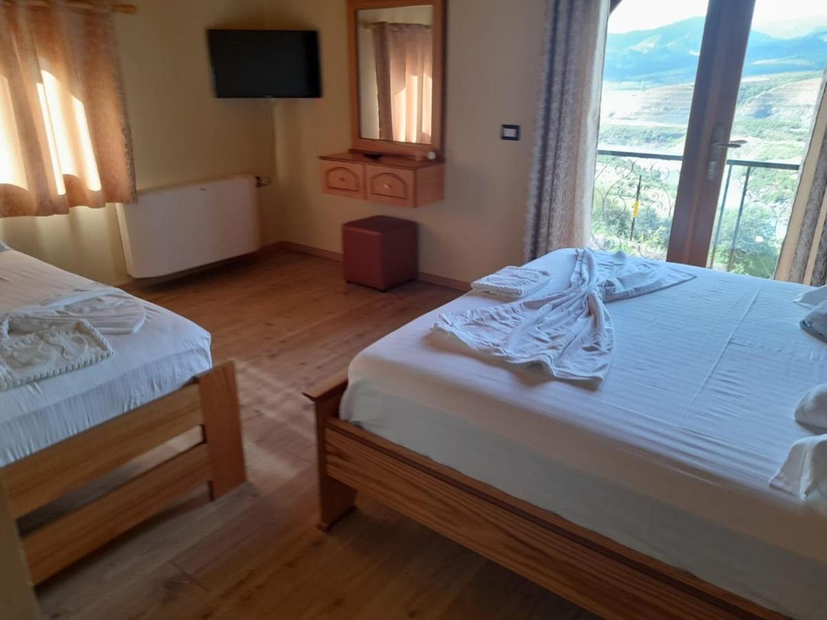 Hostel Bujtina Te Xhako Përmet Zewnętrze zdjęcie