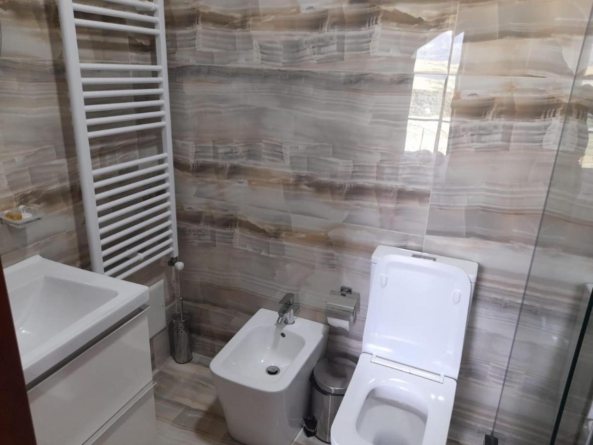 Hostel Bujtina Te Xhako Përmet Zewnętrze zdjęcie