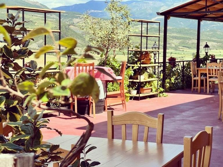 Hostel Bujtina Te Xhako Përmet Zewnętrze zdjęcie