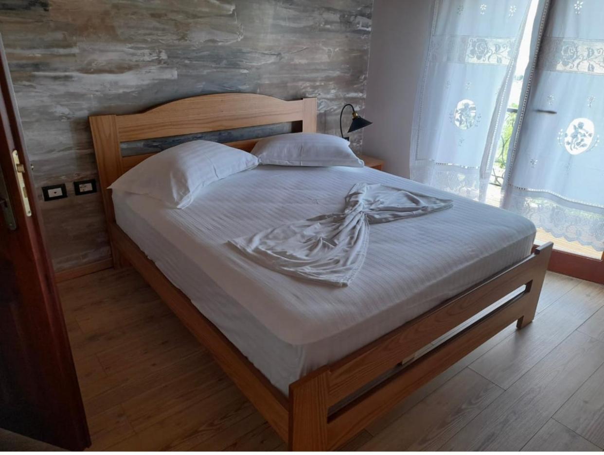 Hostel Bujtina Te Xhako Përmet Zewnętrze zdjęcie