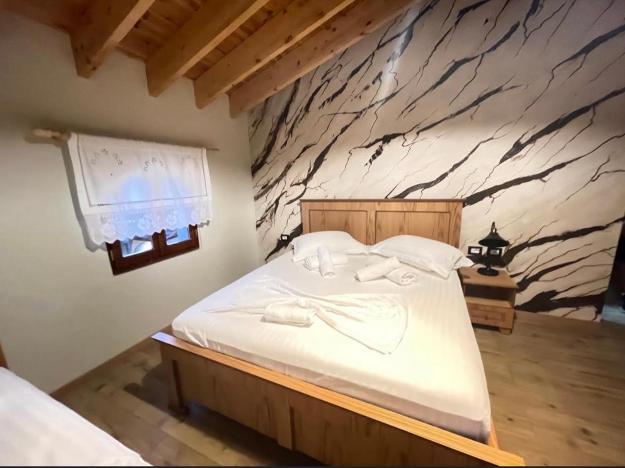 Hostel Bujtina Te Xhako Përmet Zewnętrze zdjęcie