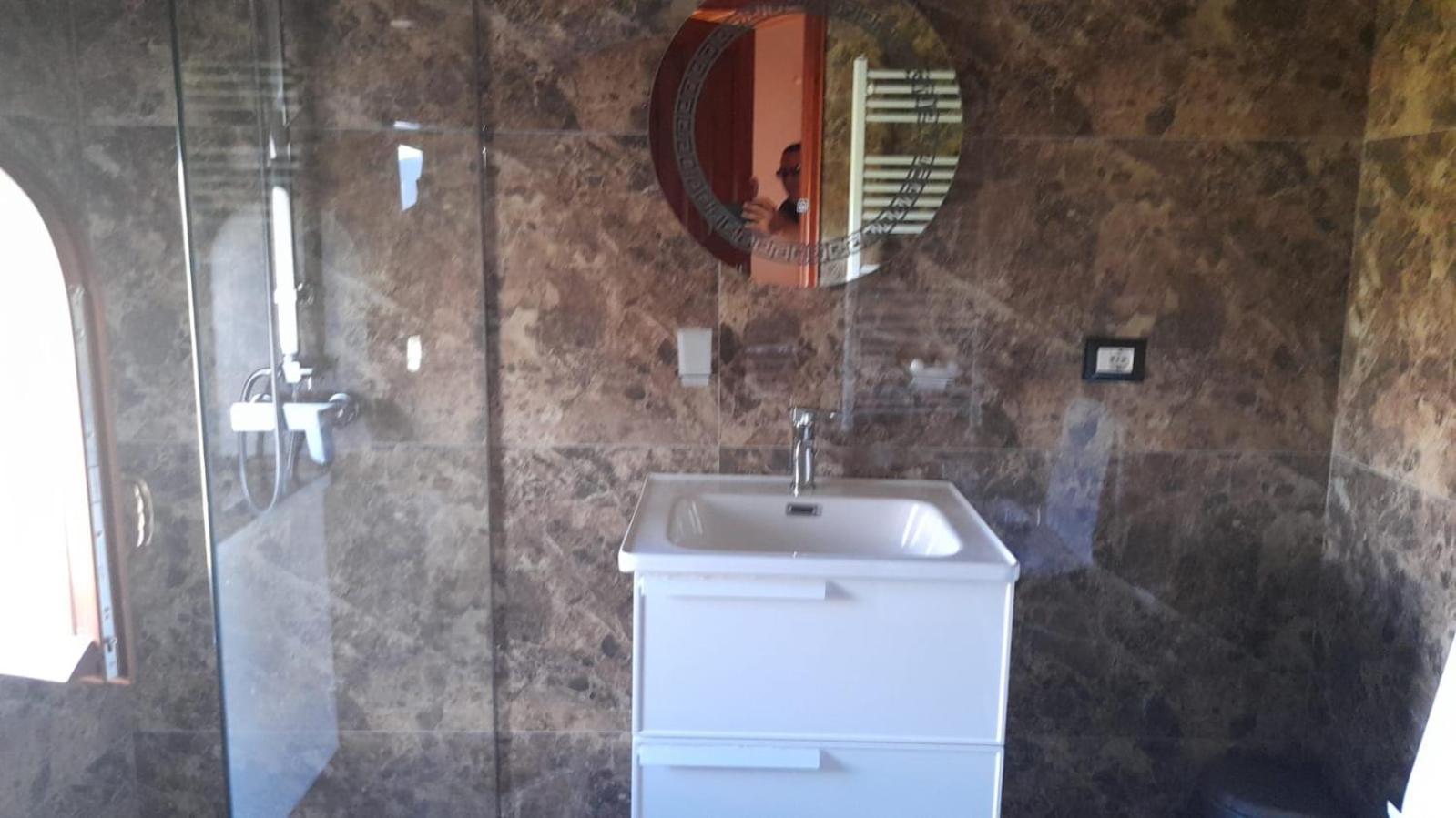 Hostel Bujtina Te Xhako Përmet Zewnętrze zdjęcie